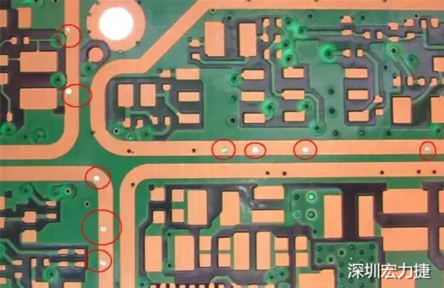 防止PCB過波峰焊時(shí)錫從導(dǎo)通孔貫穿元件面造成短路；特別是我們把過孔放在BGA焊盤上時(shí)，就必須先做塞孔，再鍍金處理，便于BGA的焊接。